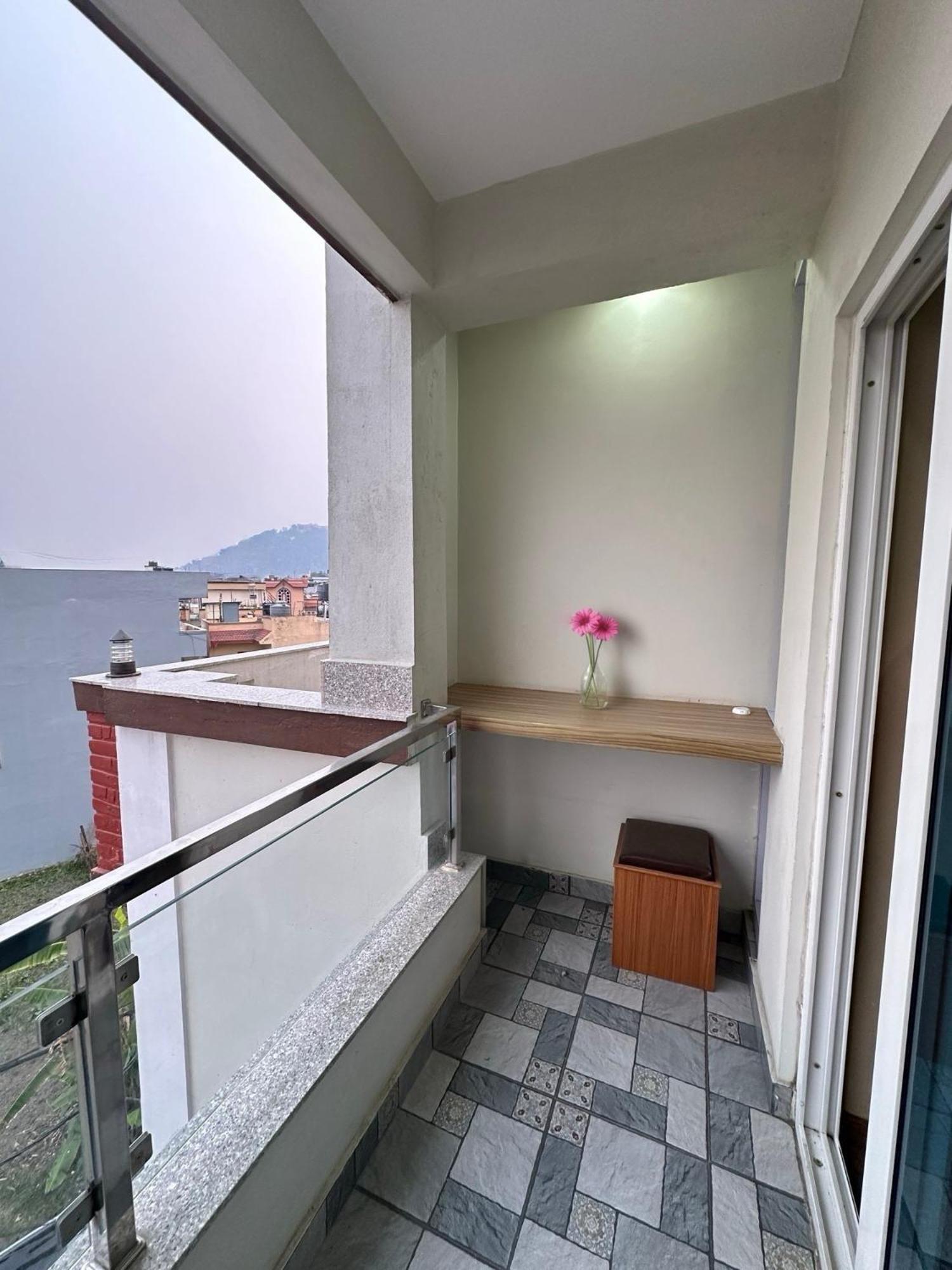 House Of Forrest, Service Apartments Katmandu Zewnętrze zdjęcie